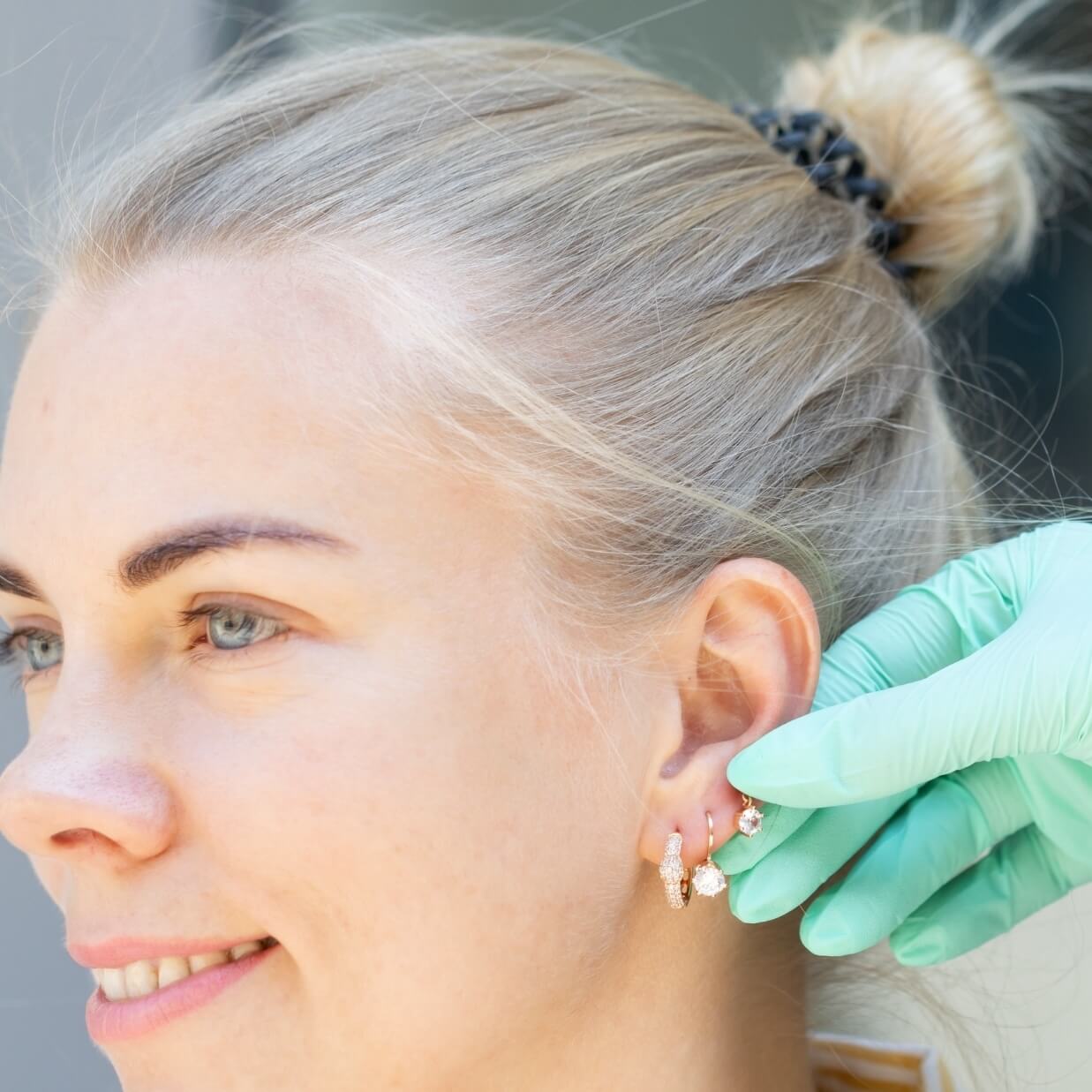 Pīrsingu ceļvedis: vēsture, veidi un droša kopšana