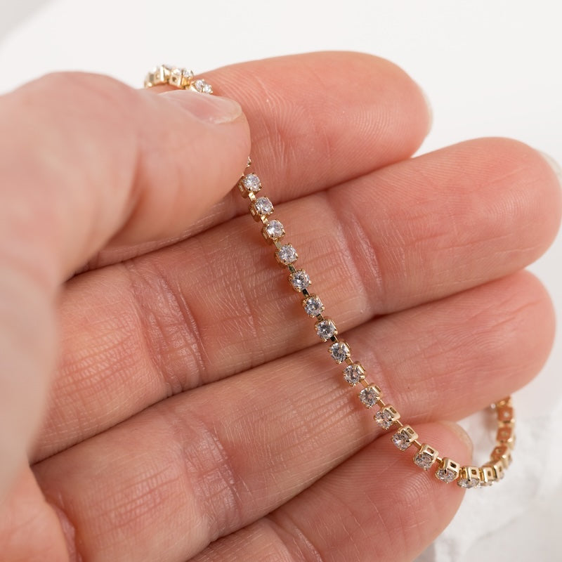 Kristālu un rozā zelta rokas ķēdīte MELANIJA.