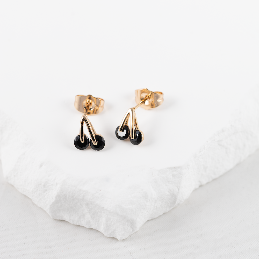 Antialerģisks materiāls derēs arī jutīgām ausīm.