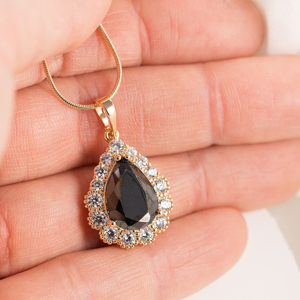 Antialerģiska kaklarota derēs arī jutīgai ādai.