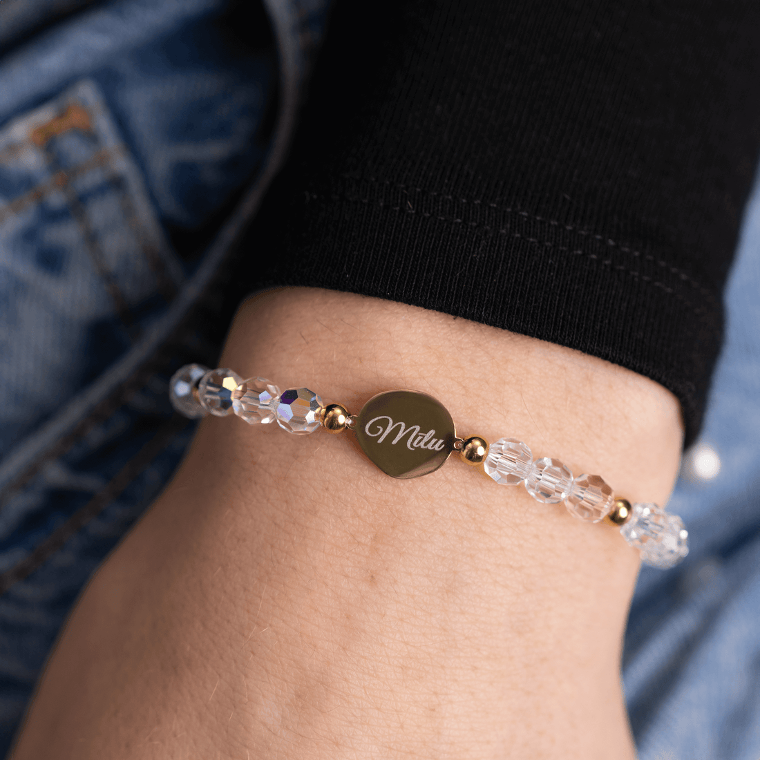 Kristālu rokassprādze ar personalizētu gravētu medaljonu aurore boreale