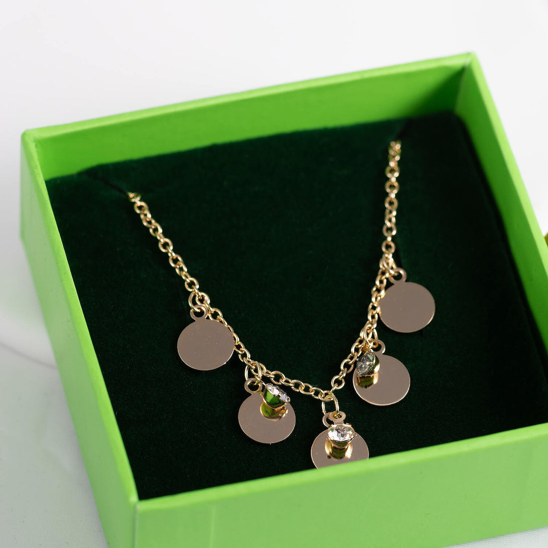 Antialerģiska Rokas ķēdīte ar kristāliem 'MILDA'