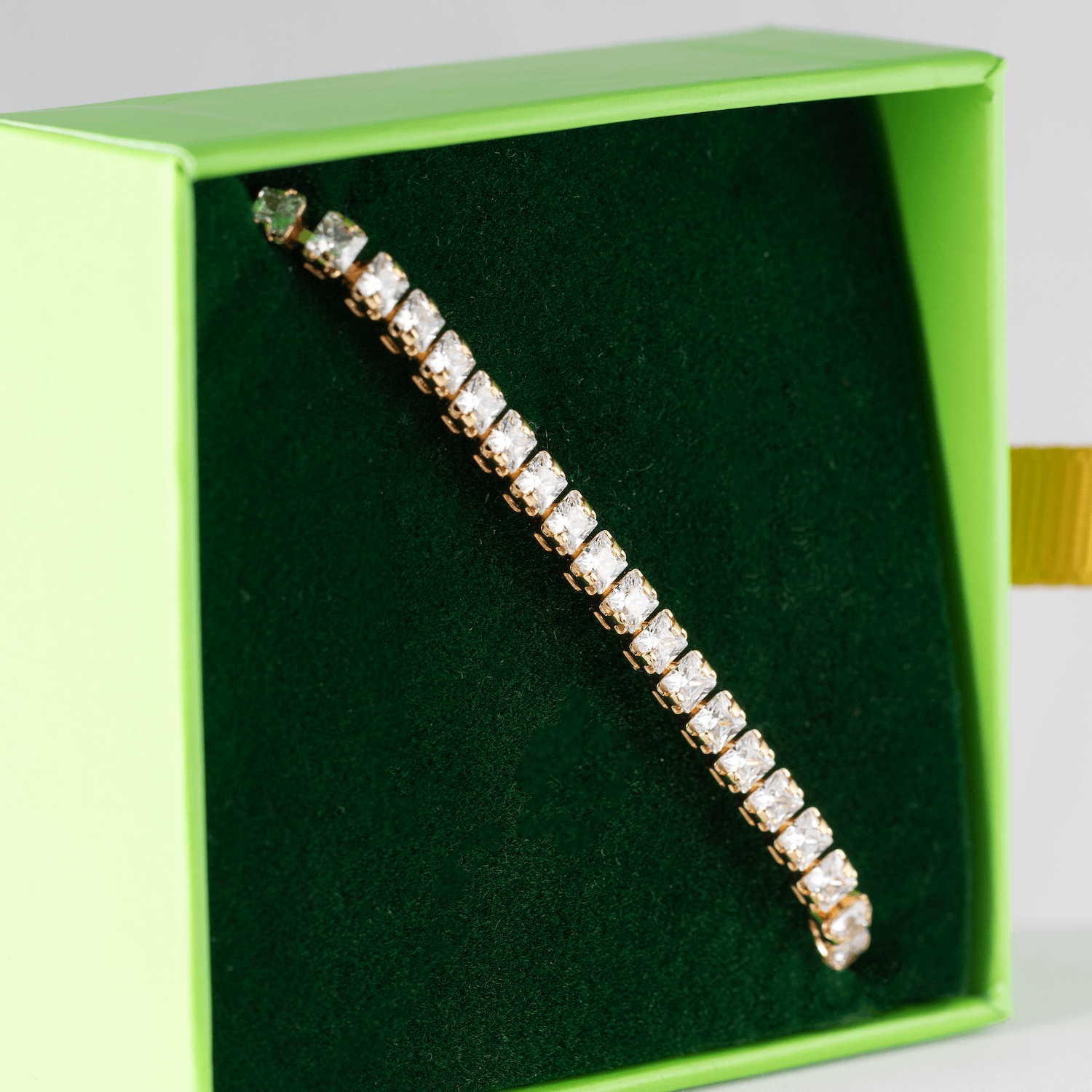 Antialerģiska rokassprādze 'SIGNE'