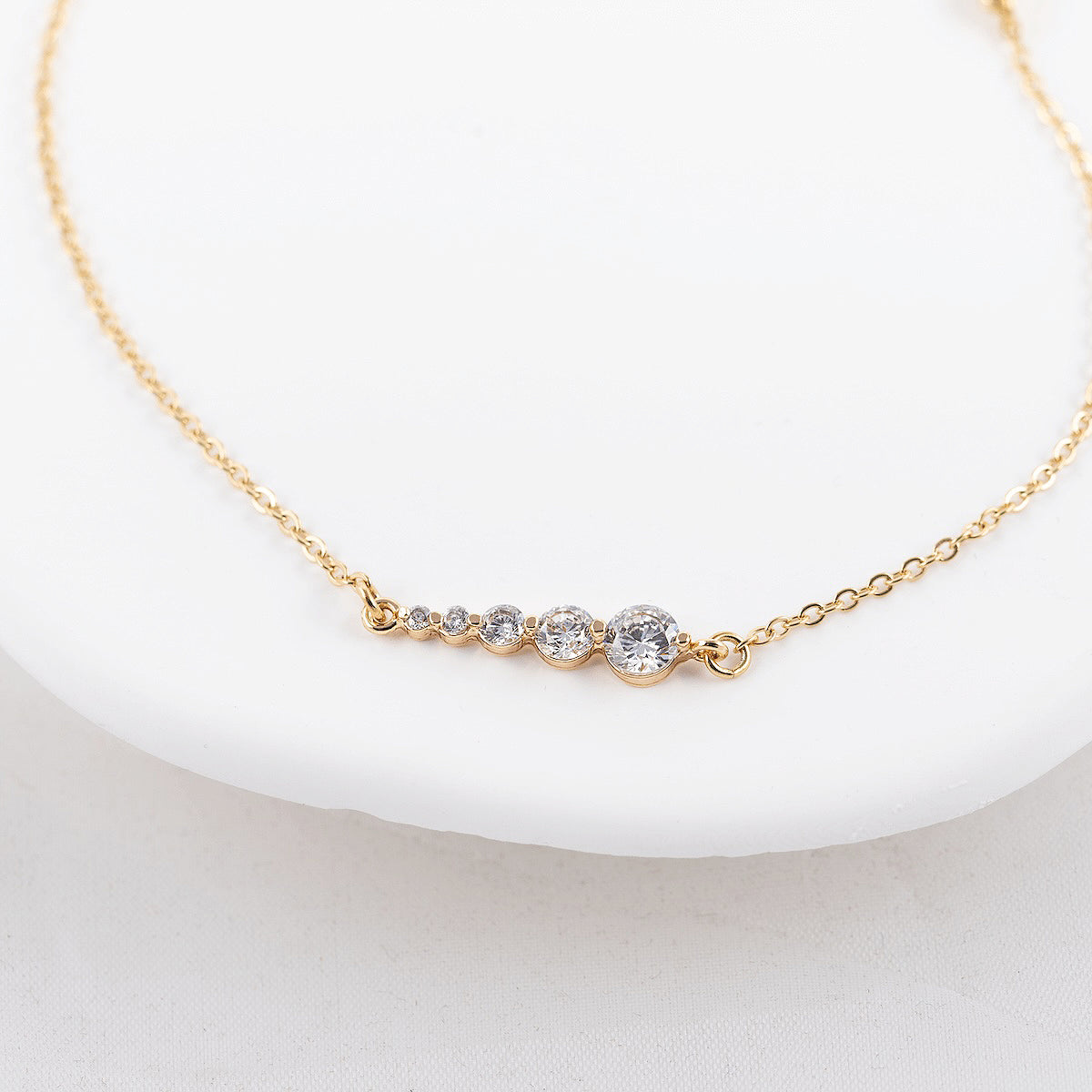 Antialerģiska rokas ķēdīte 'EDITE'