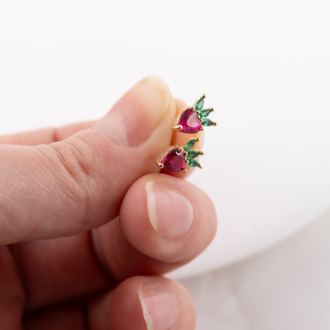 Antialerģiski bērnu nagliņauskari 'AVENE'