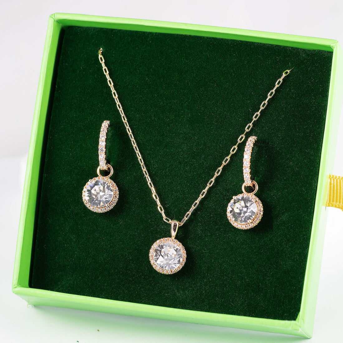 Жемчужный браслет с каплями