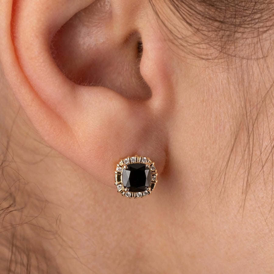 Antialerģiski nagliņauskari ar melniem kristāliem 'ZENDAYA'