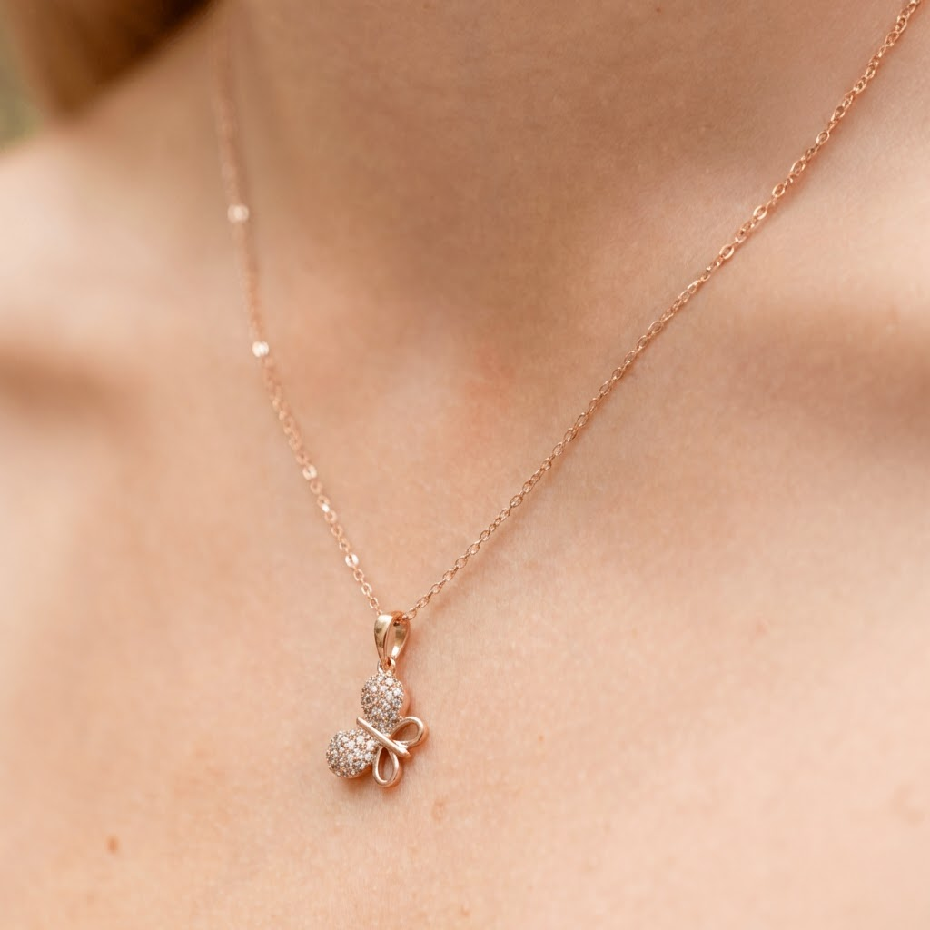 Kaklarota ar kristāliem 'BIRUTA'