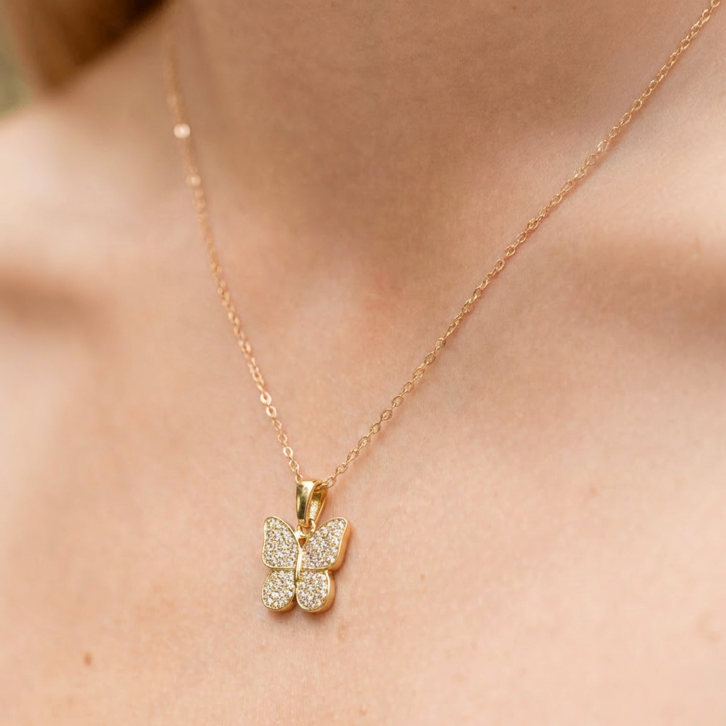 Personalizēts kristālu kulons ar gravējamu medaljonu