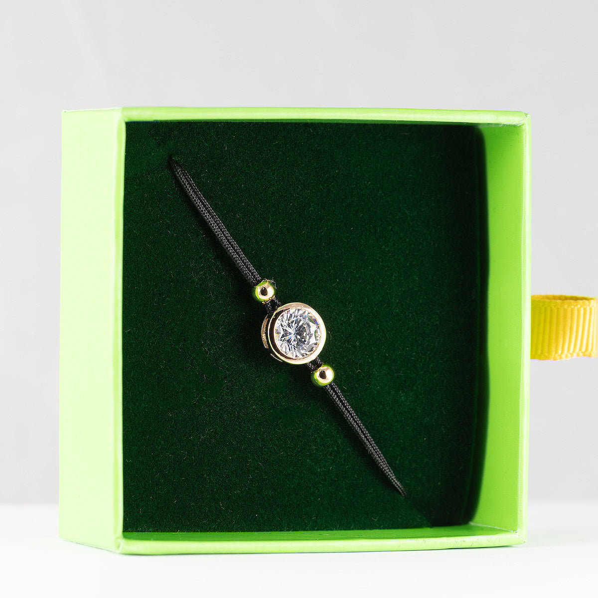 Antialerģisks melnais aizsardzības diedziņš JULIANNE