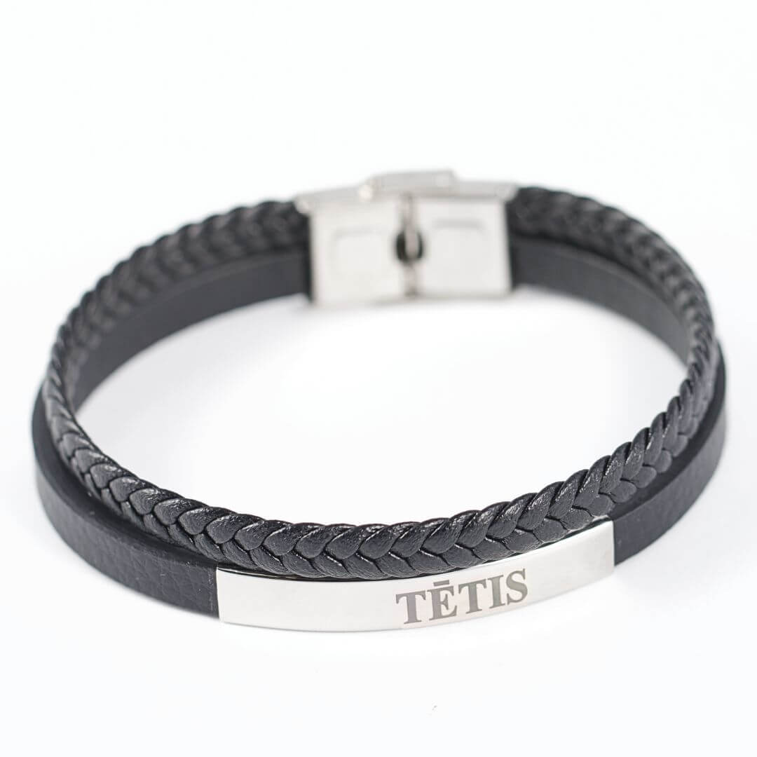 vīriešu rokassprādze ar personalizētu gravējumu