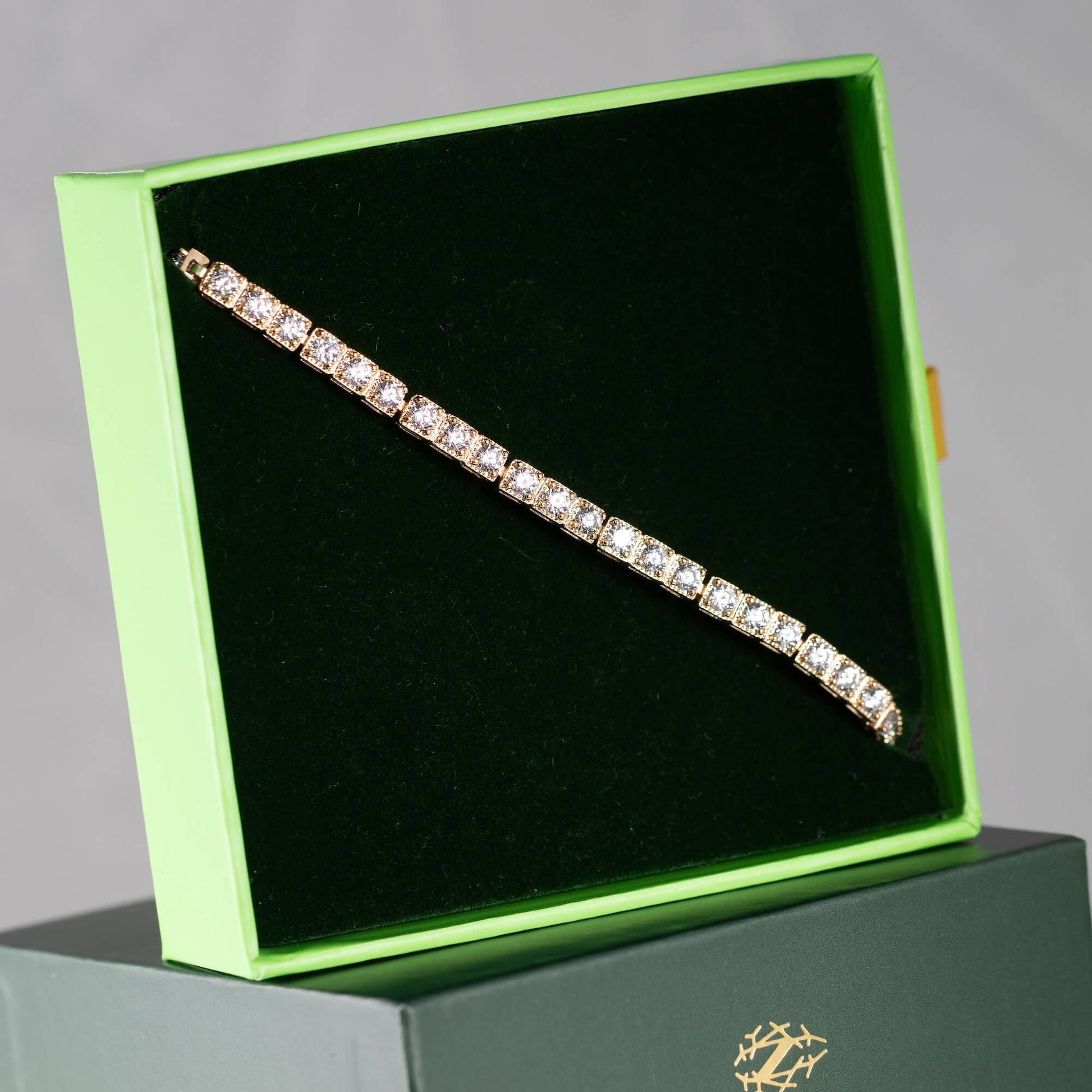 Antialerģiska rokassprādze ar kristāliem 'MELITA'