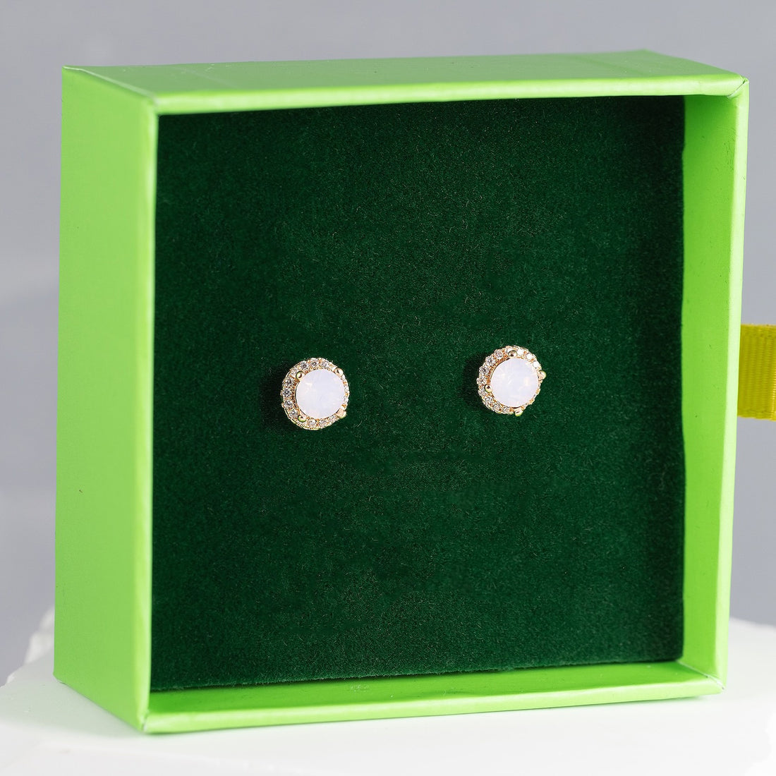 Prabangūs auskarai su kristalais