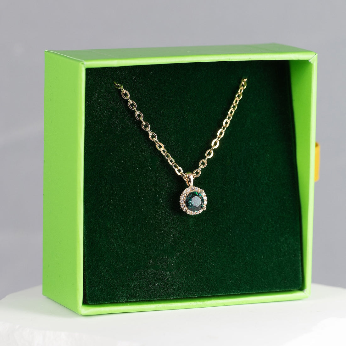 Klasikinis apvalus karoliai, 8mm krištolo