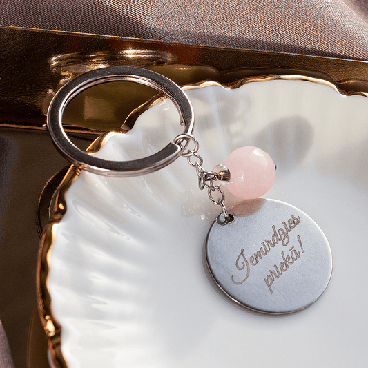 Sudrabots, personalizēts atslēgu piekariņš ar rozā opālu
