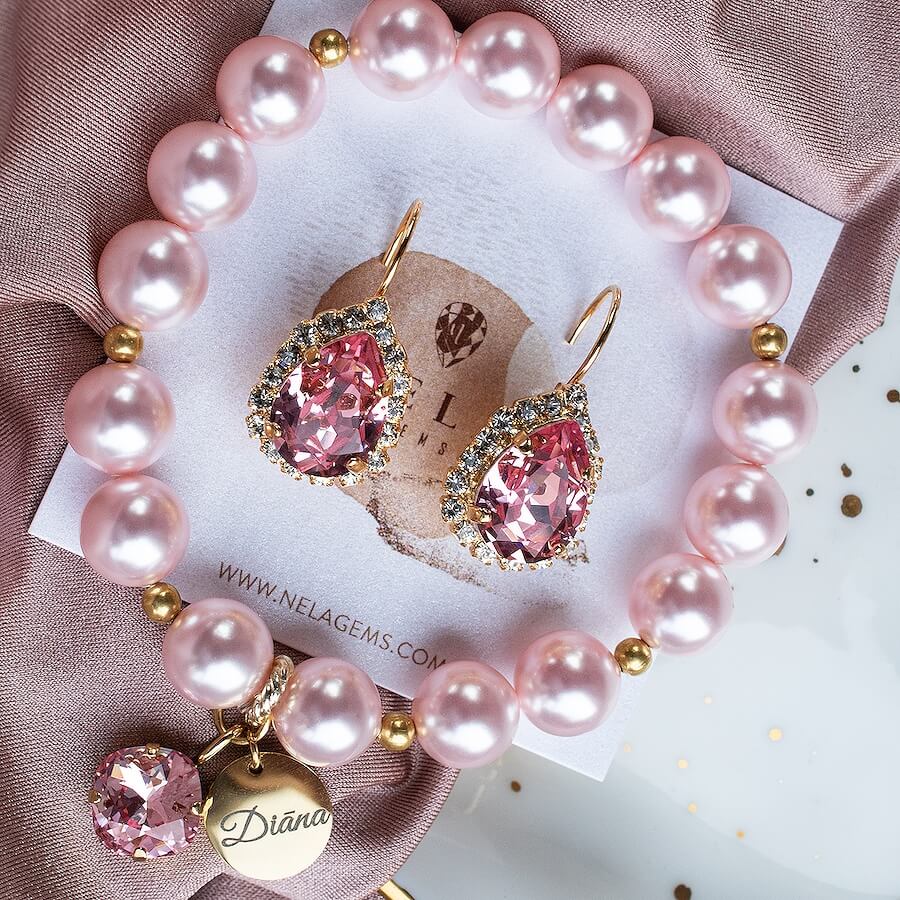 Maigi rozā rotu komplekts 'kristālu auskari un pērļu rokassprādze'